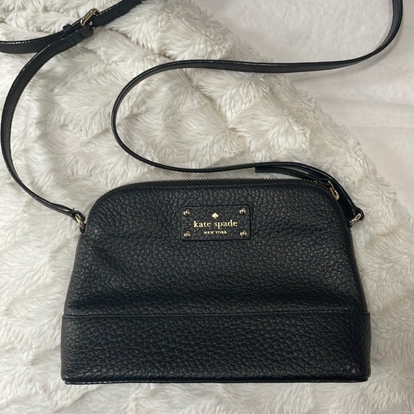 kate spade Handbags - Kate spade|Hanna Black Pebble Leather Crossbody Bag